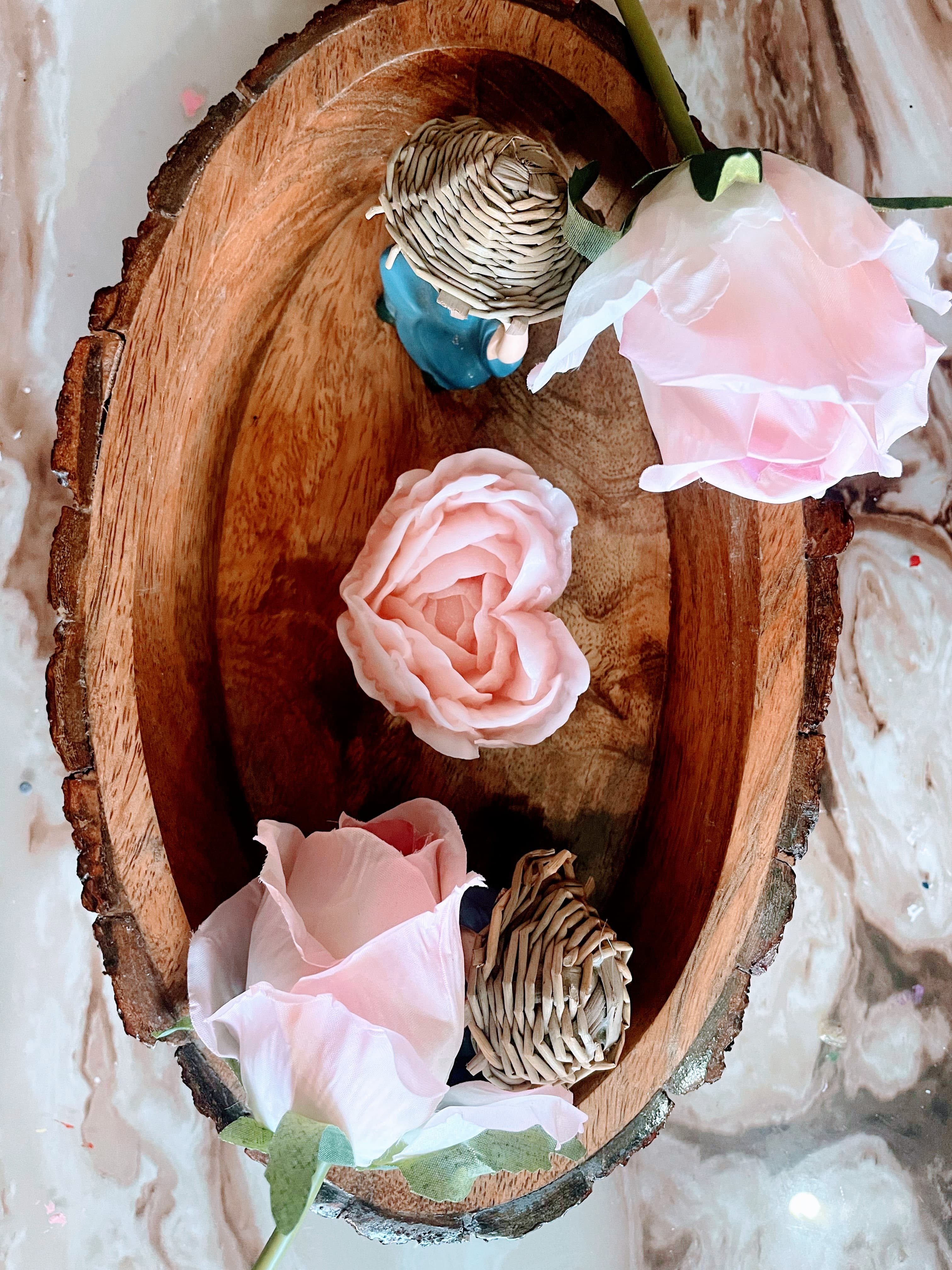 Coconut Shell with Pink Rose Candle